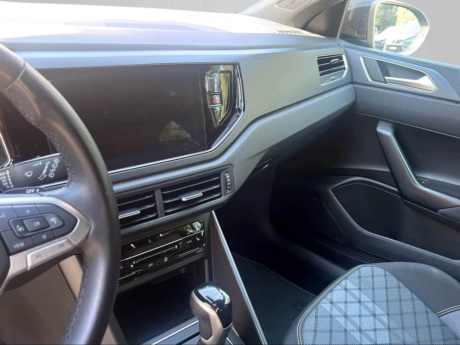 VW Taigo 1.0 TSI R-Line DSG-image-10