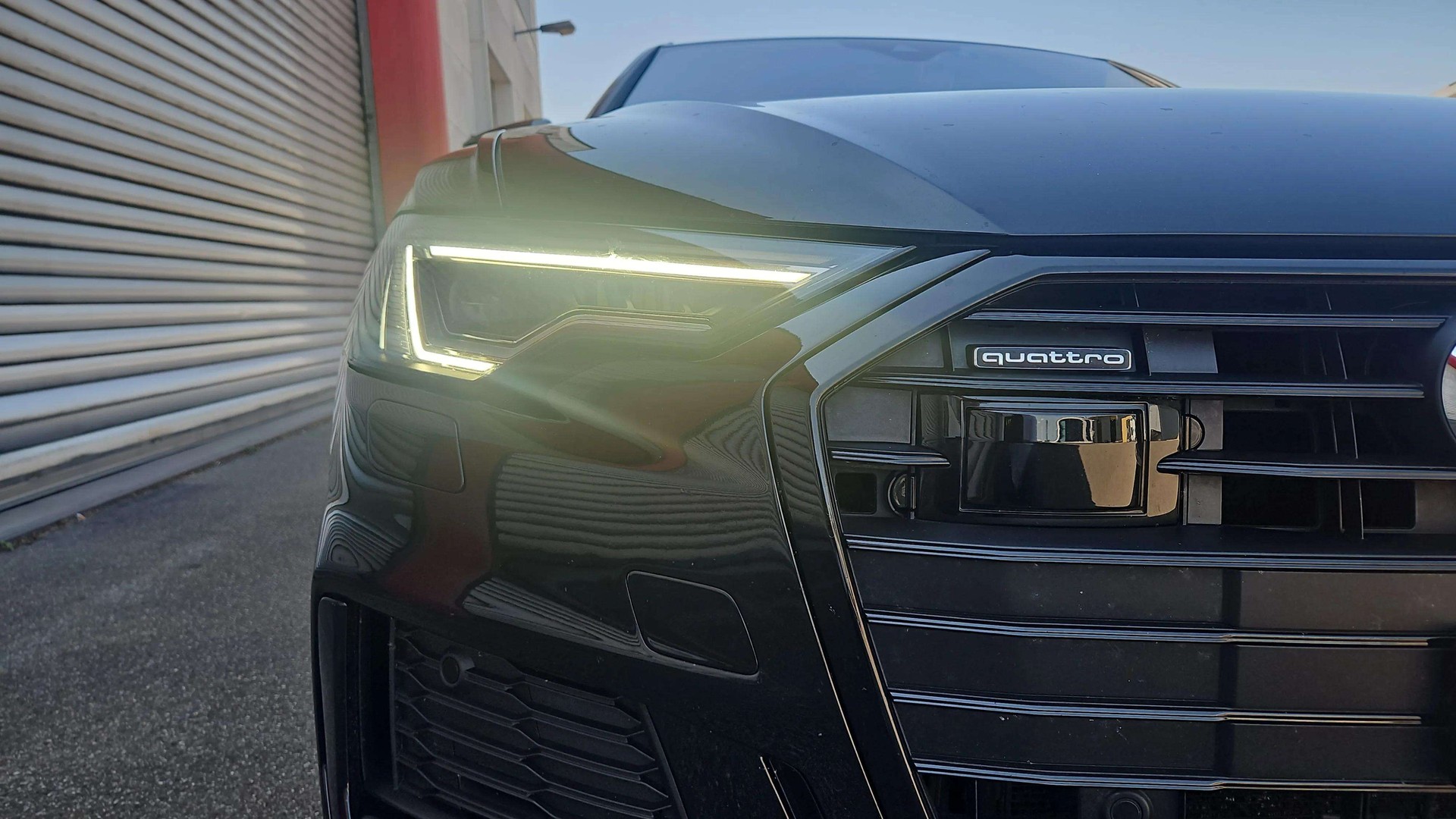 AUDI A6 Avant 40 TDI Sport quattro S-tronic S line mit AHK & 360° Kameras-image-30