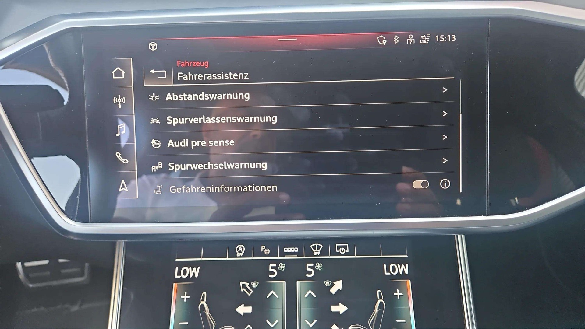 AUDI A6 Avant 40 TDI Sport quattro S-tronic S line mit AHK & 360° Kameras-image-22