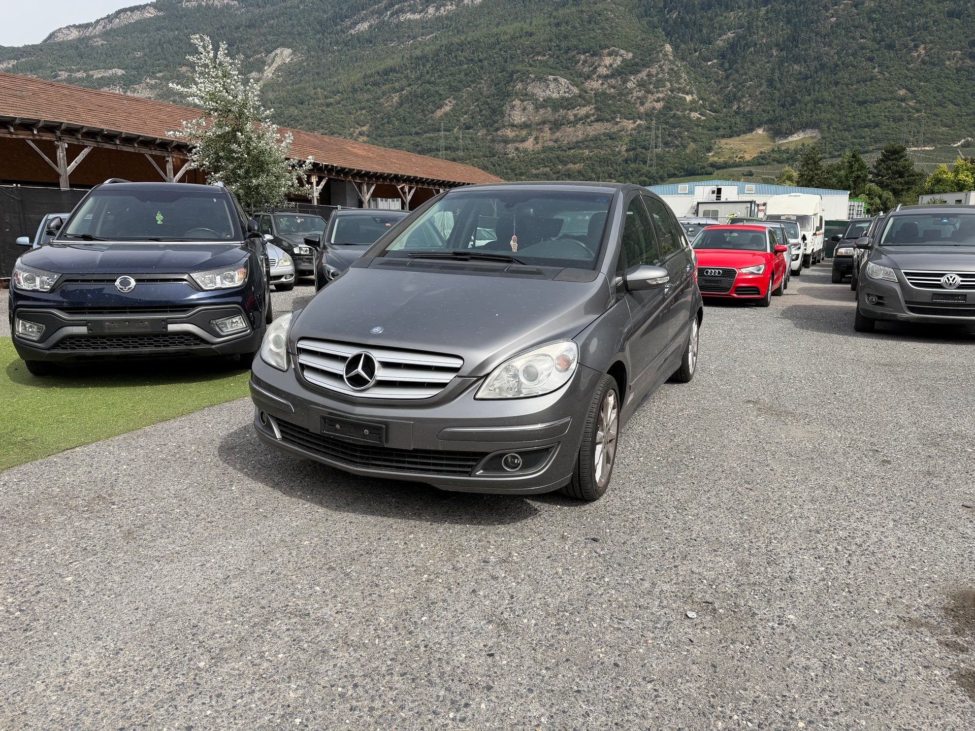 MERCEDES-BENZ B 200 CDI-image-1