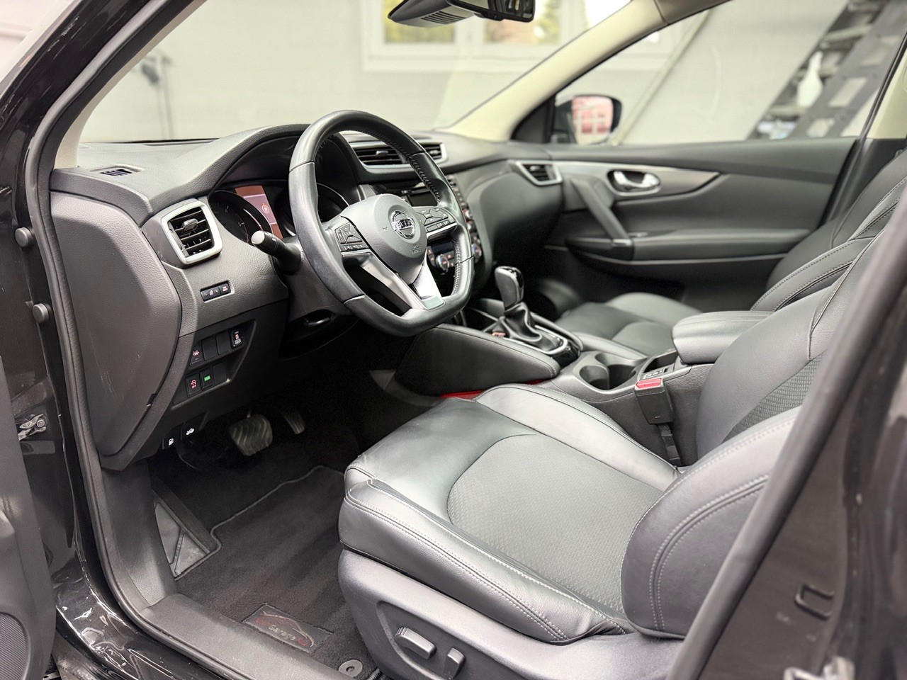 NISSAN Qashqai 1.7 dCi tekna Xtronic ALL-MODE 4x4-image-12