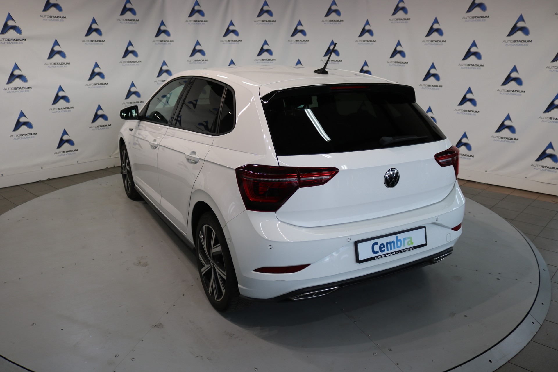 VW Polo 1.0 TSI R-Line DSG-image-17