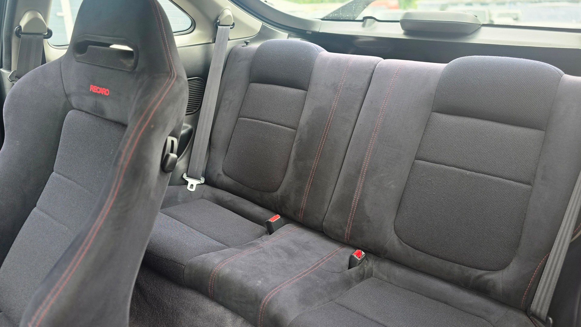 HONDA Integra Type-R 1.8 VTEC-image-8