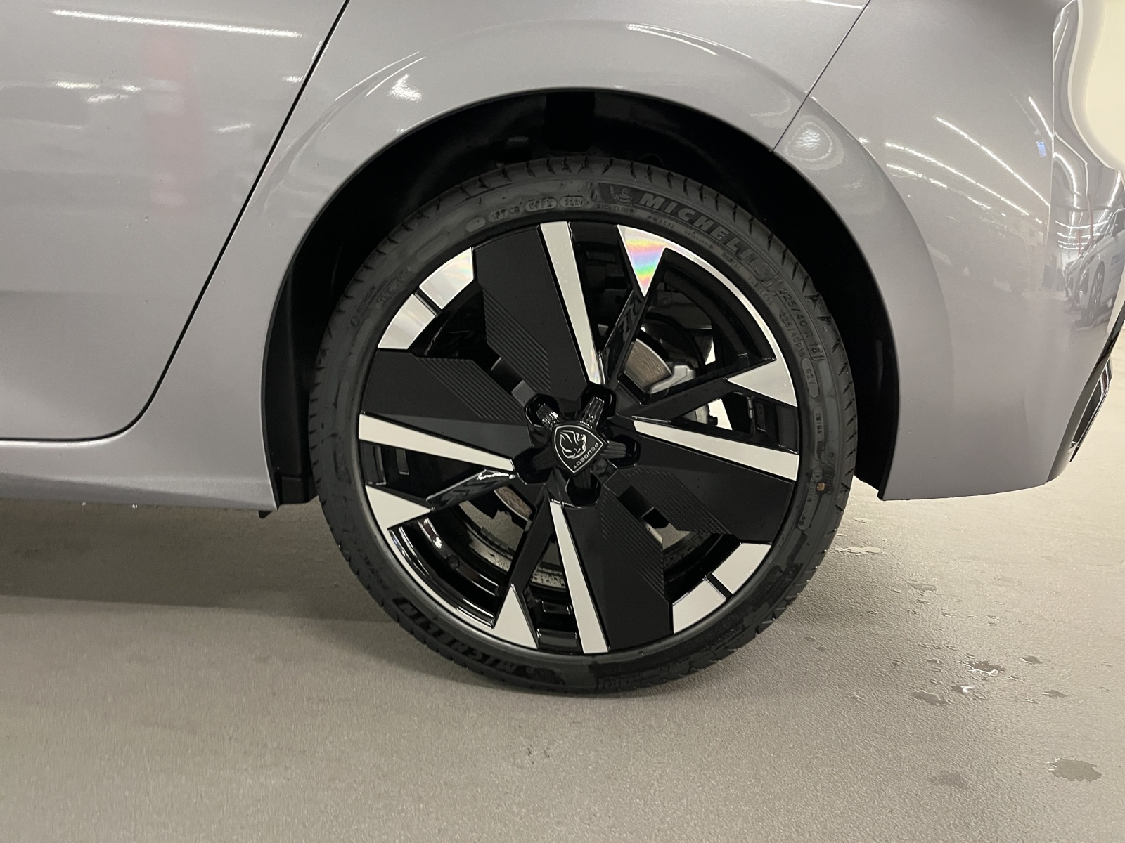 PEUGEOT 308 1.2 Hybrid GT-image-16