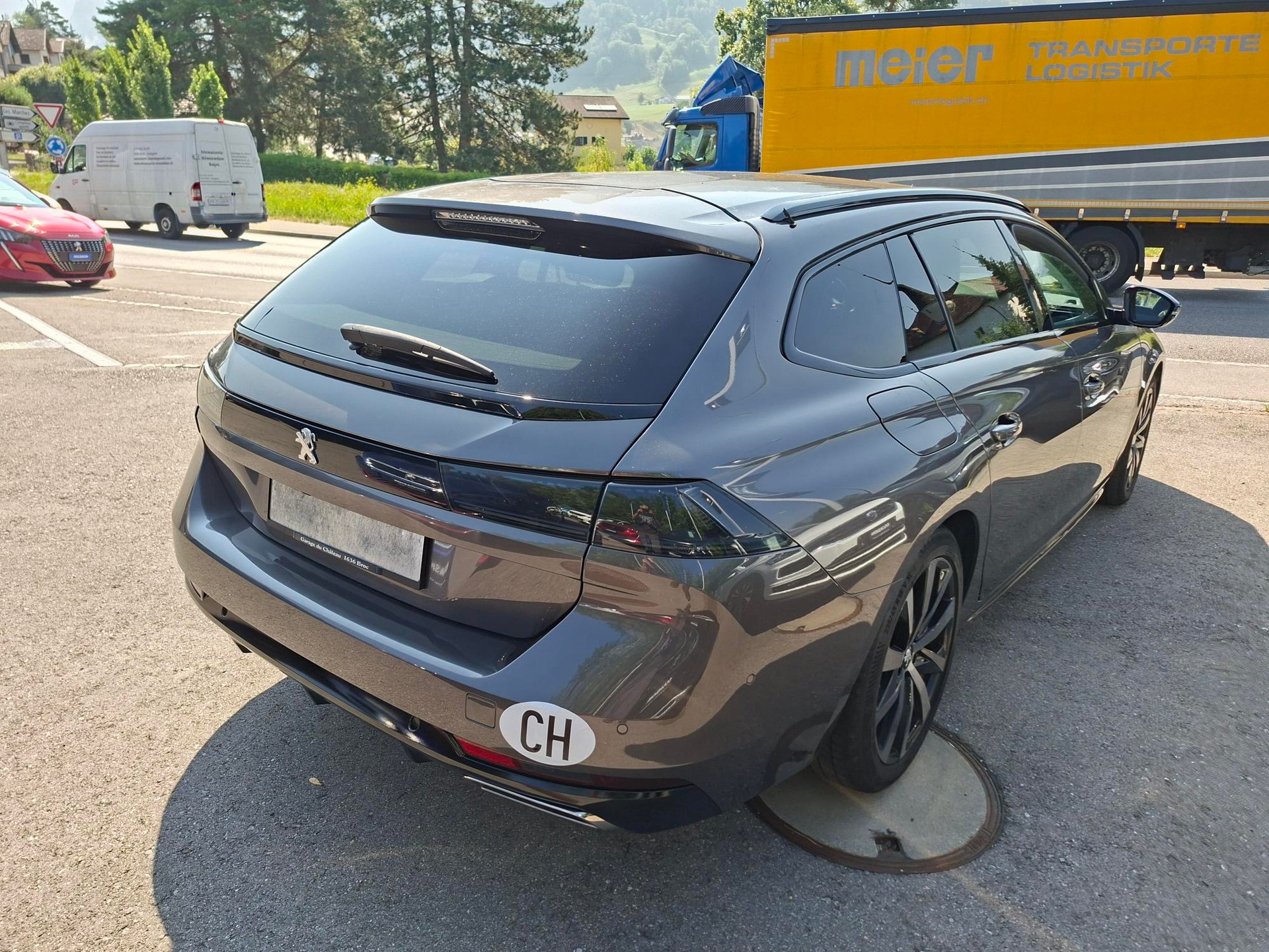 PEUGEOT 508 SW 1.5 Blue HDI GT Line EAT8-image-4