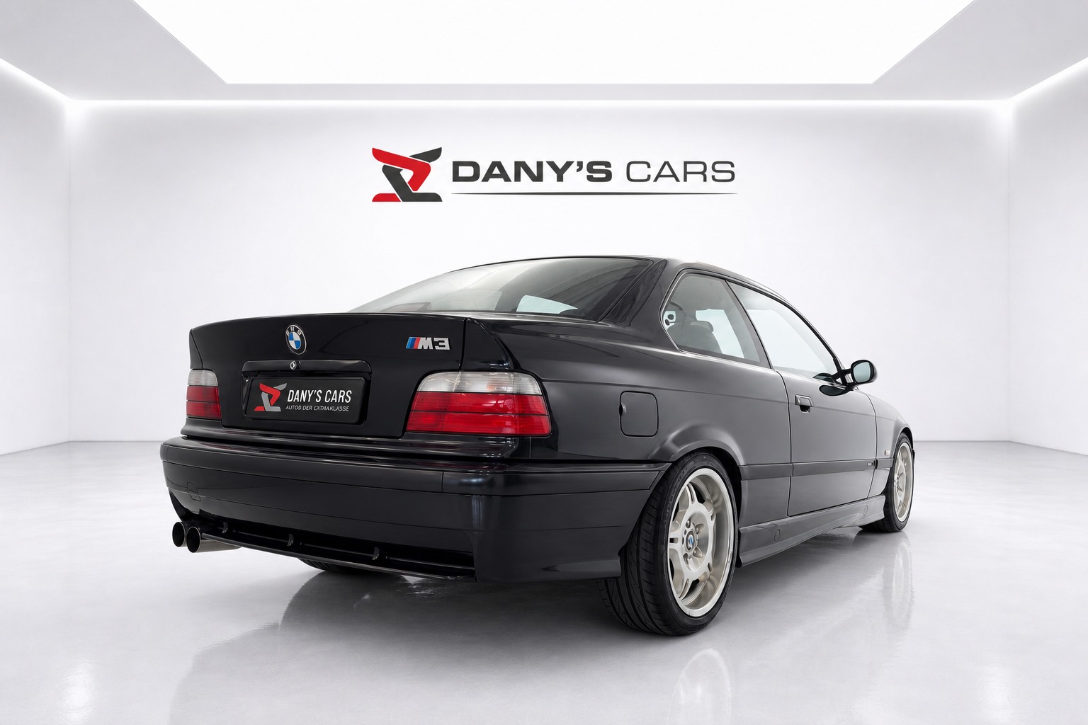 BMW M3 Coupé-showroom-element-3