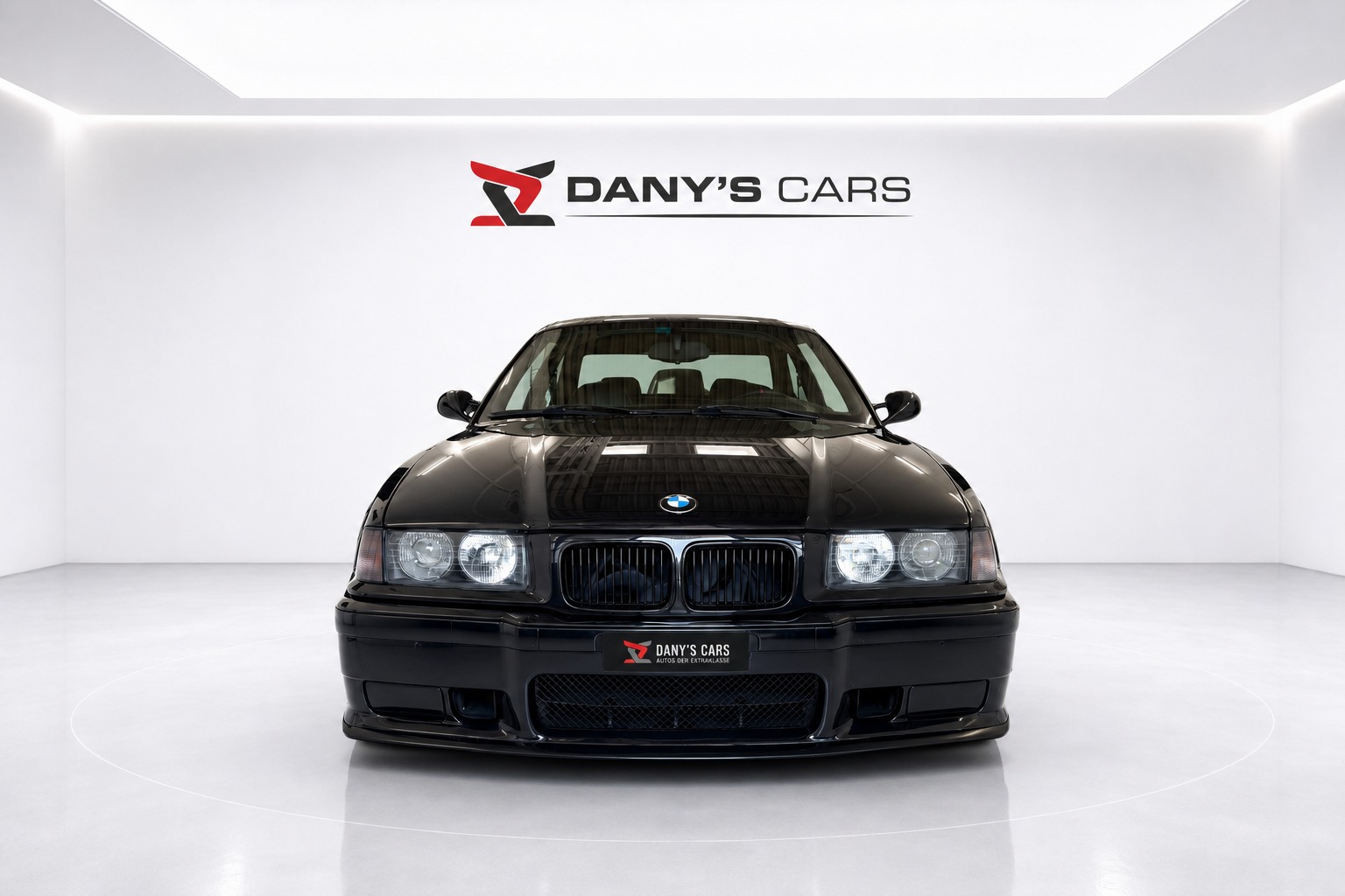 BMW M3 Coupé-showroom-element-1