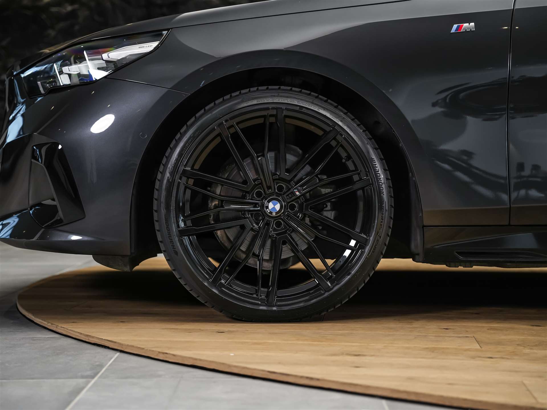 BMW 520d xDrive M Sport Steptronic *Werksgarantie*21" Felgen*Sitzlüftung*Harman/Kardon*-image-16