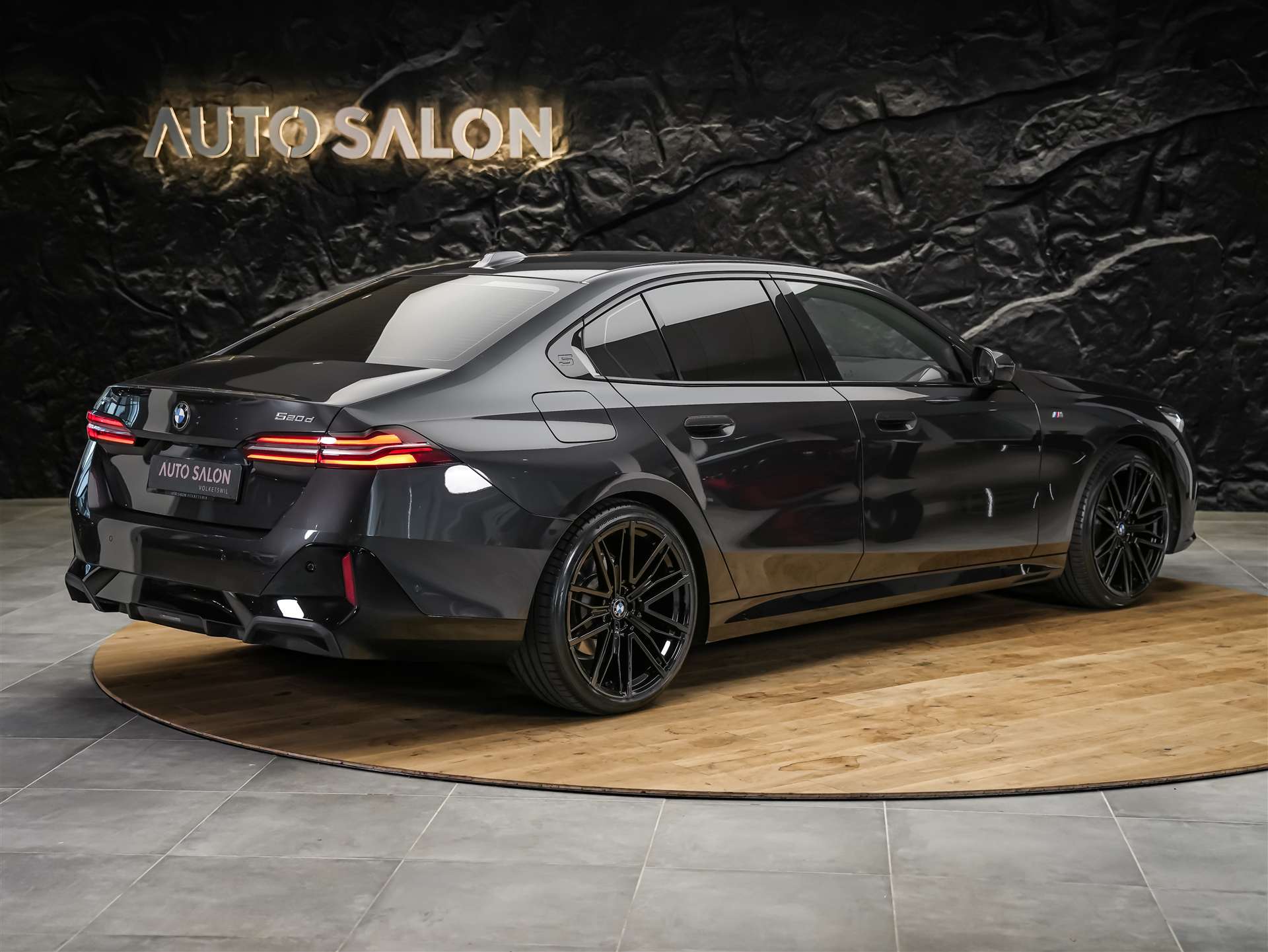 BMW 520d xDrive M Sport Steptronic *Werksgarantie*21" Felgen*Sitzlüftung*Harman/Kardon*-image-4