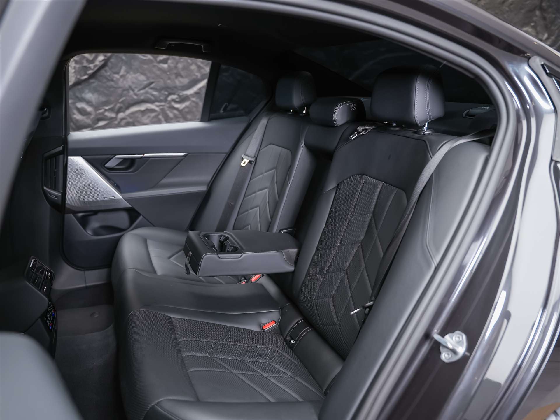 BMW 520d xDrive M Sport Steptronic *Werksgarantie*21" Felgen*Sitzlüftung*Harman/Kardon*-image-12