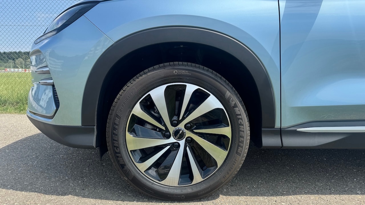 BYD Seal U DM-i Design AWD-image-7