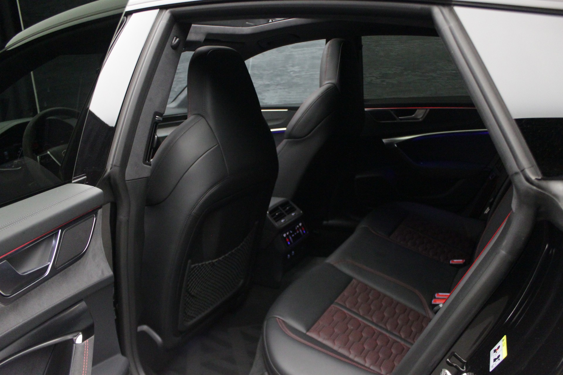 AUDI RS7 Sportback MHEV Performance-image-17