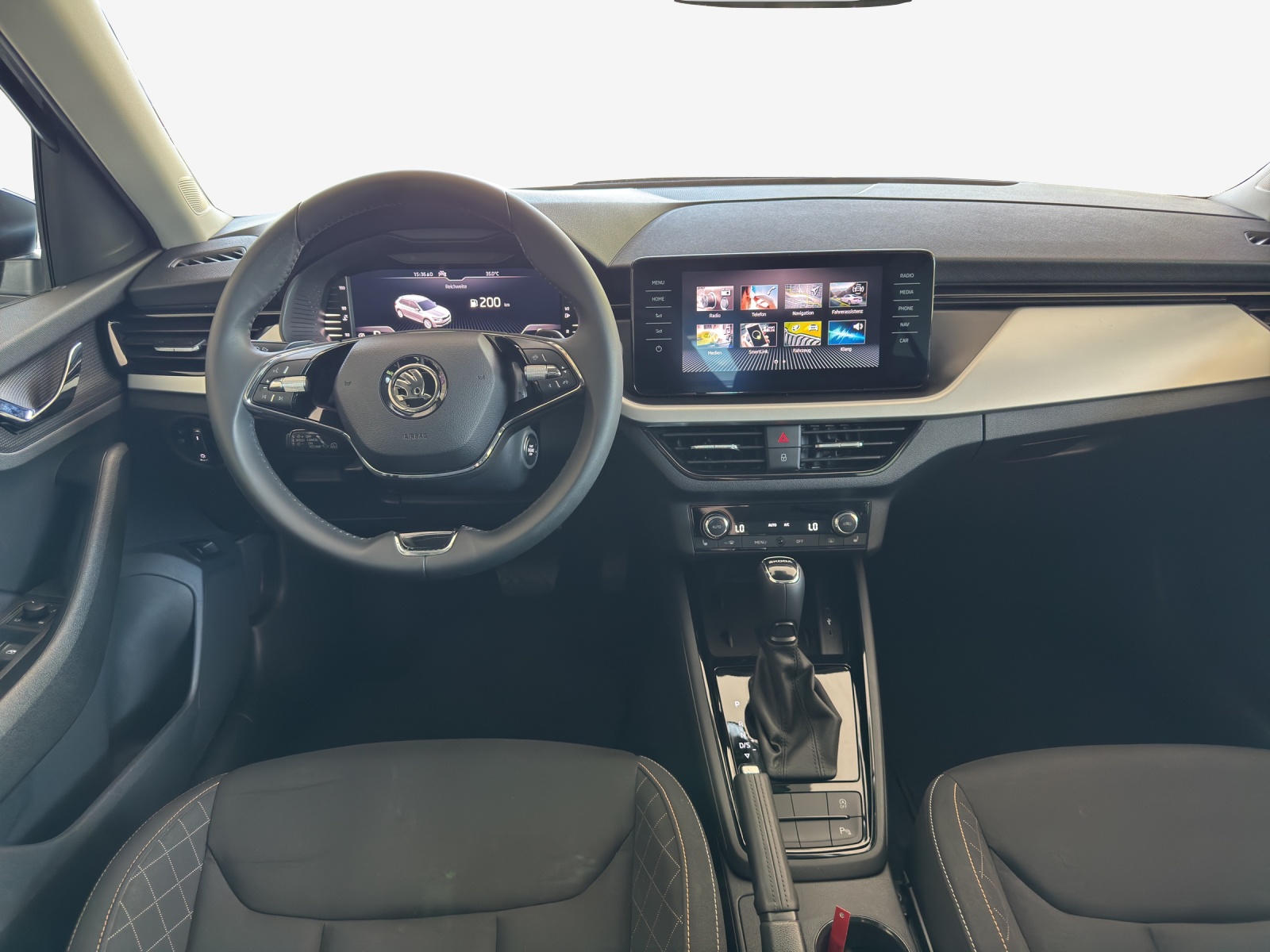 SKODA Kamiq 1.5 TSI Drive 125 DSG-image-8