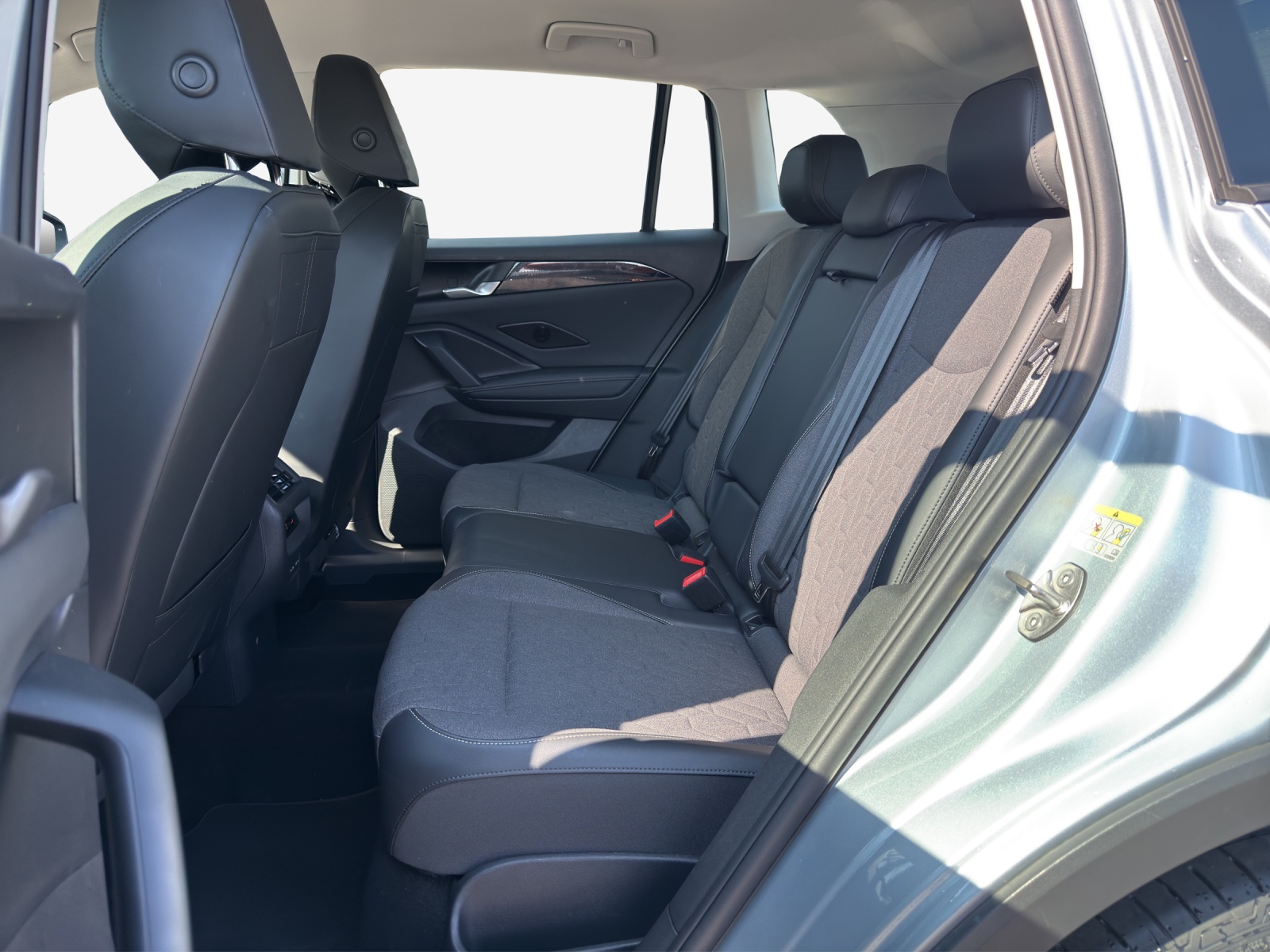 VW Tiguan 2.0 TSI DSG Life 4Motion-image-11