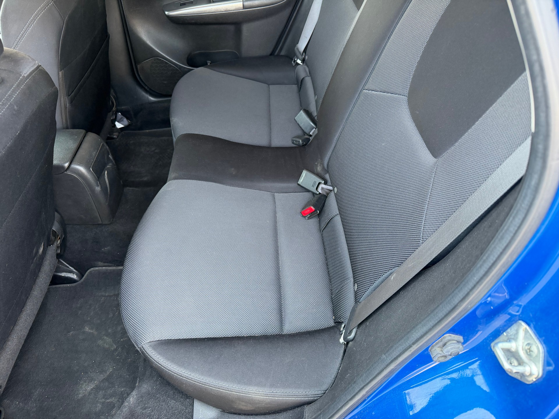 SUBARU Impreza 2.0D Swiss Special-image-6