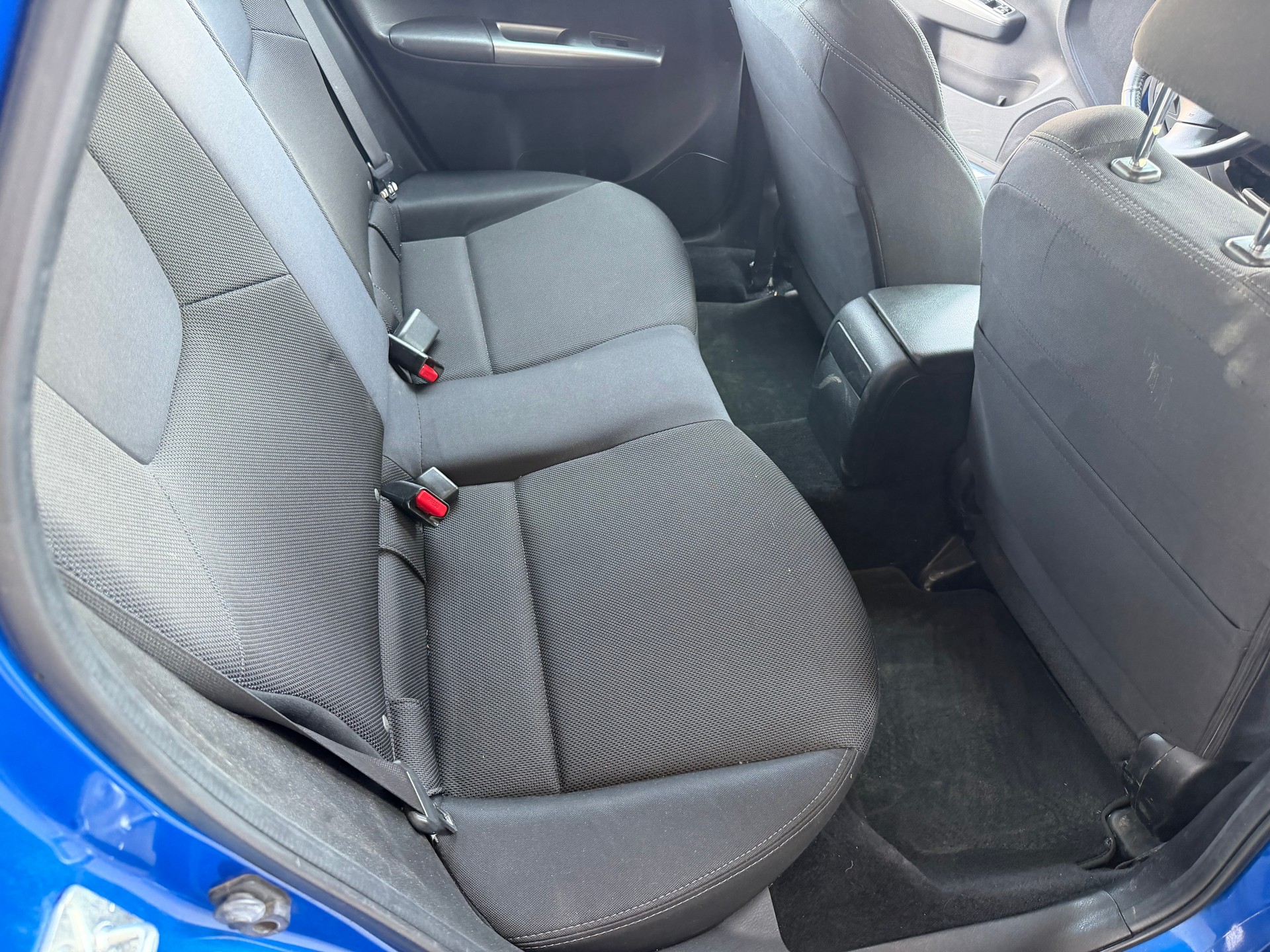 SUBARU Impreza 2.0D Swiss Special-image-8