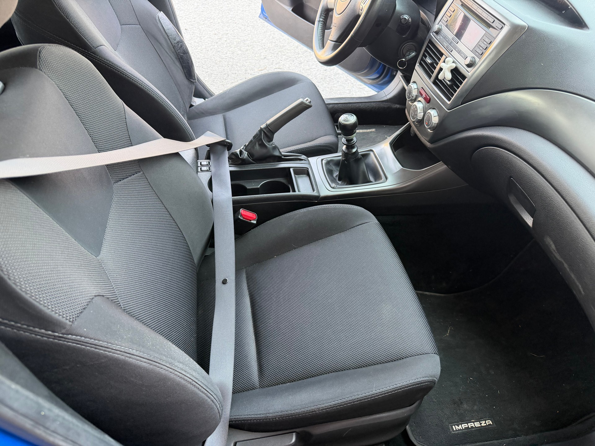 SUBARU Impreza 2.0D Swiss Special-image-7