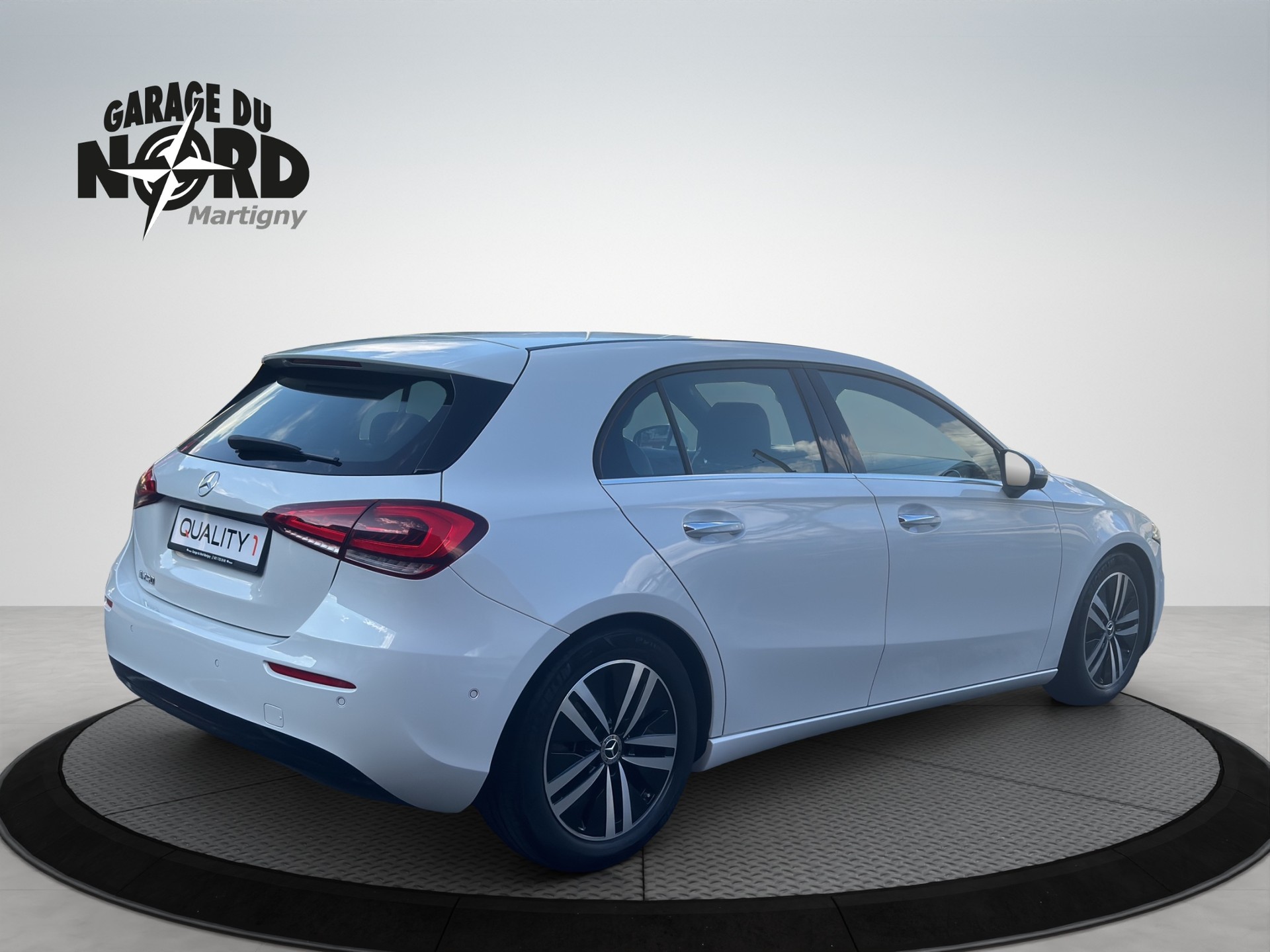 MERCEDES-BENZ A 250 Style 7G-DCT-image-5