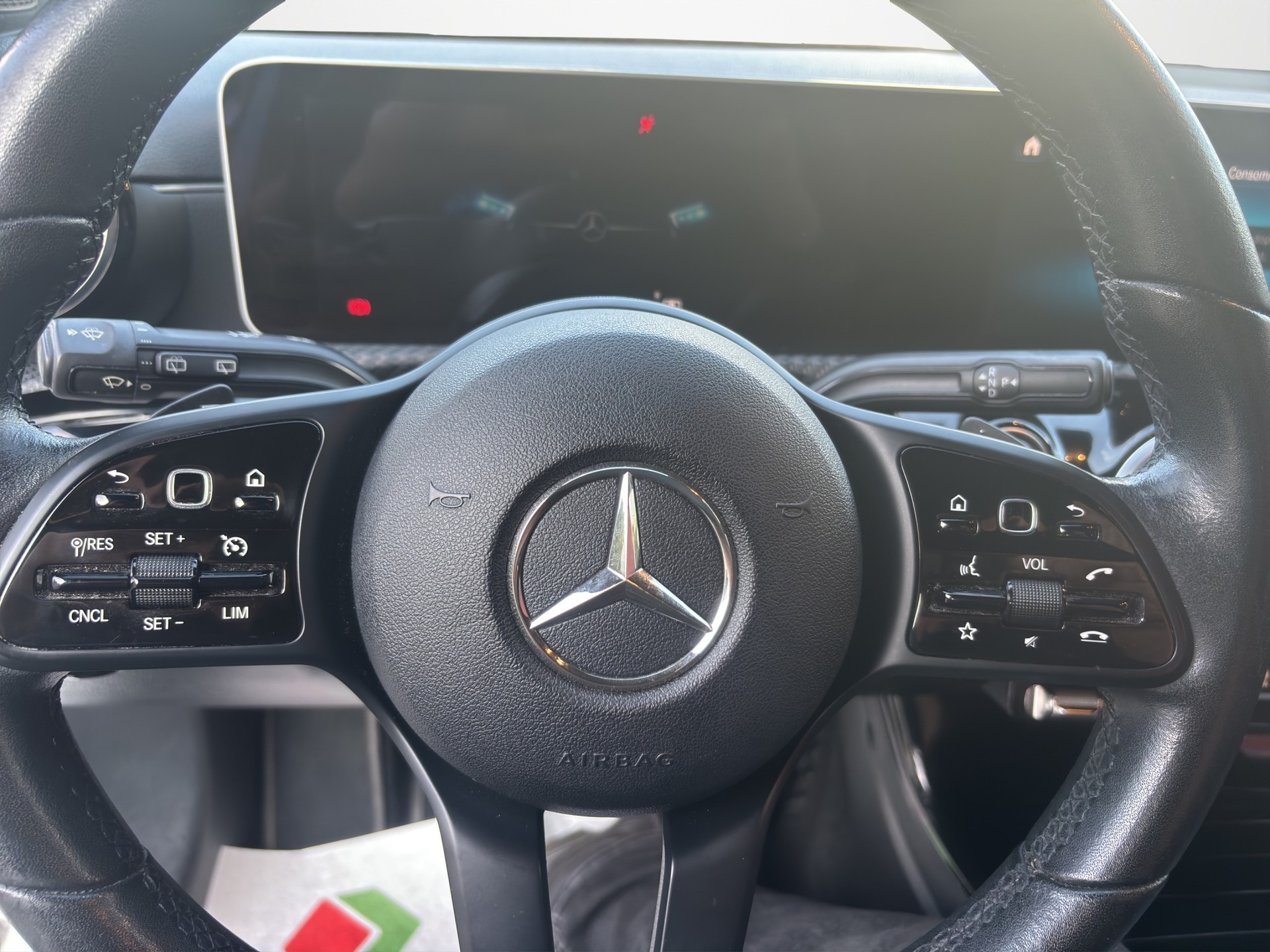 MERCEDES-BENZ A 250 Style 7G-DCT-image-9