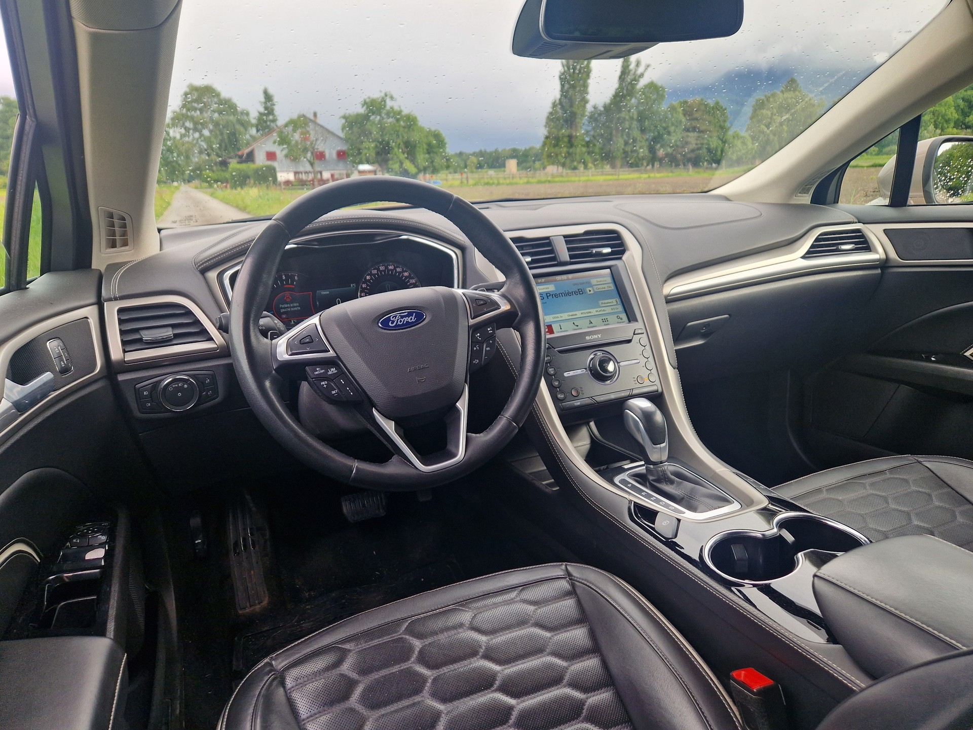 FORD Mondeo 2.0 TDCi Vignale AWD PowerShift-image-8