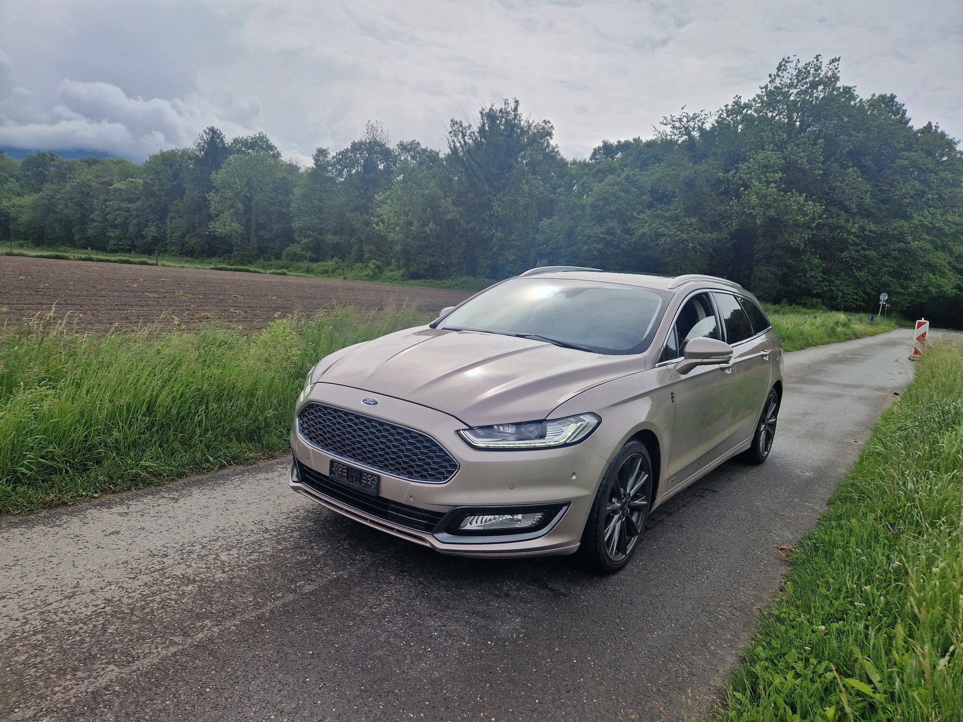 FORD Mondeo 2.0 TDCi Vignale AWD PowerShift-image-0