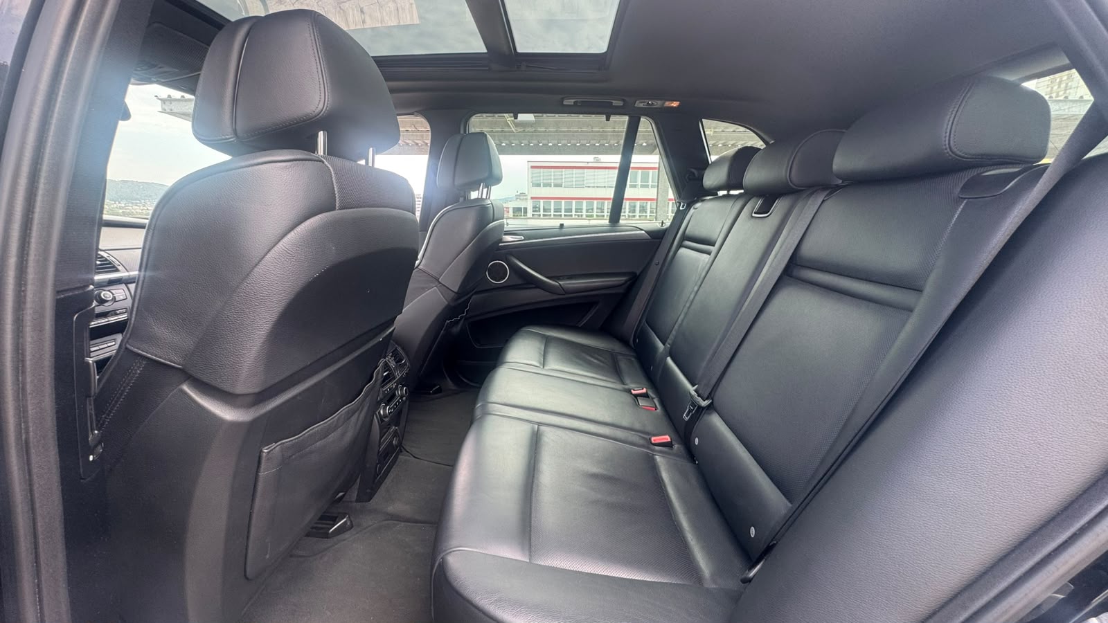 BMW X5 xDrive M Steptronic-image-11