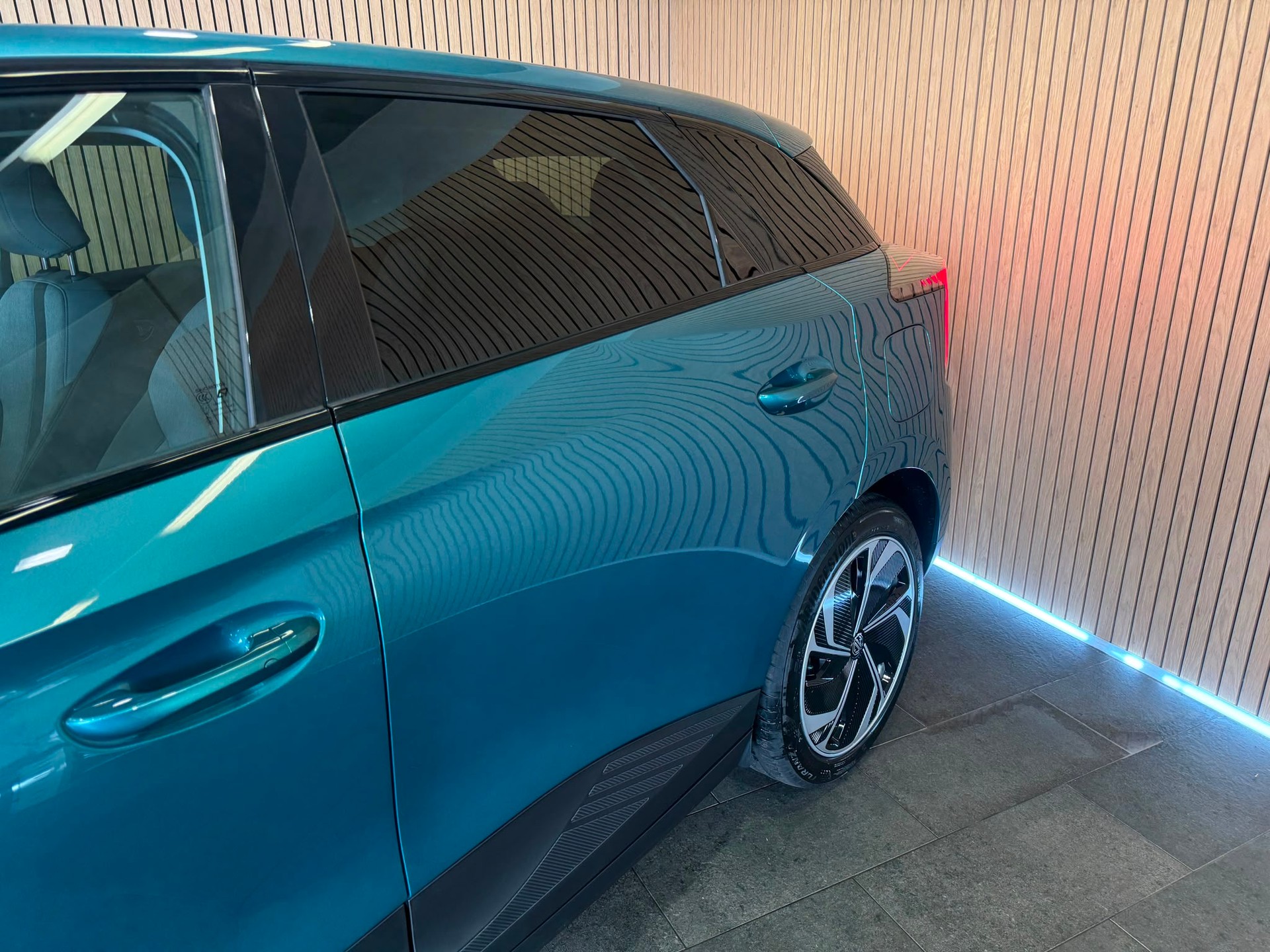 MG 4 EV 64kWh Premium-image-2
