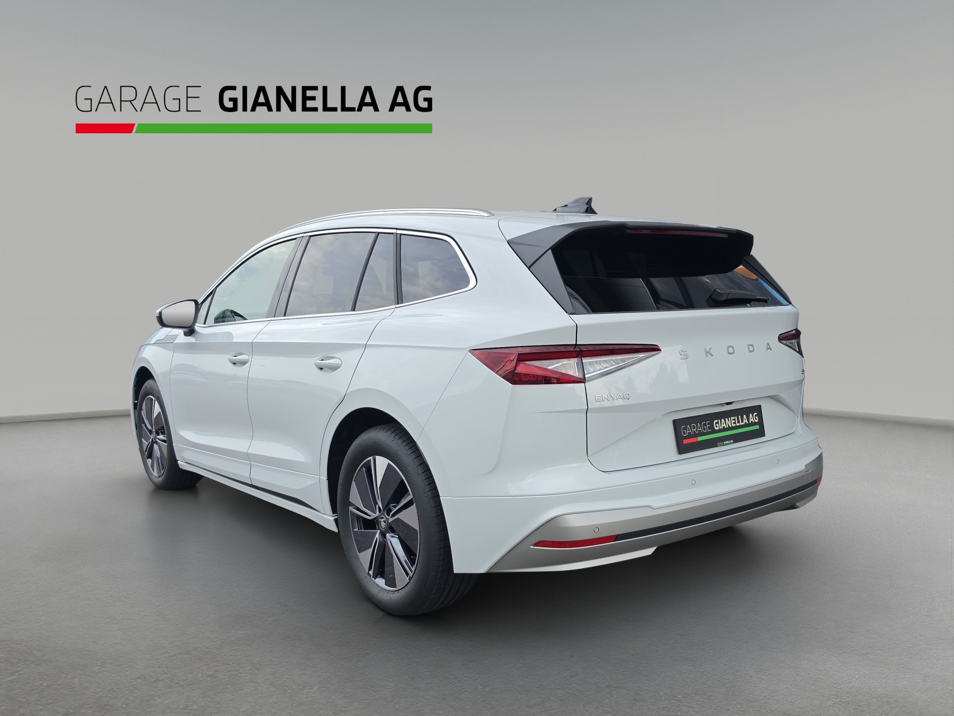 SKODA Enyaq 85x Dynamic 4x4-showroom-element-2
