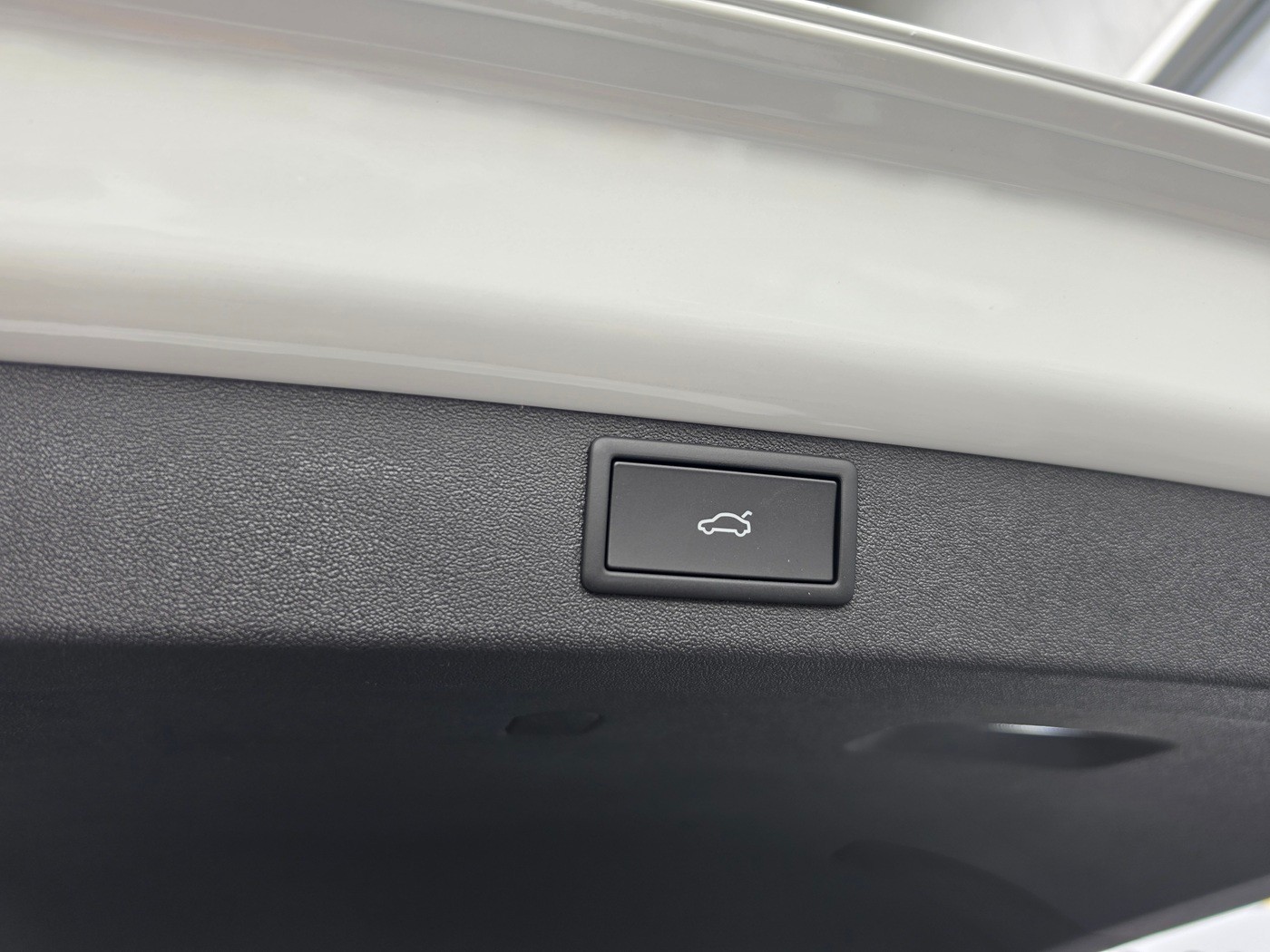 SKODA Enyaq 85x Dynamic 4x4-image-6