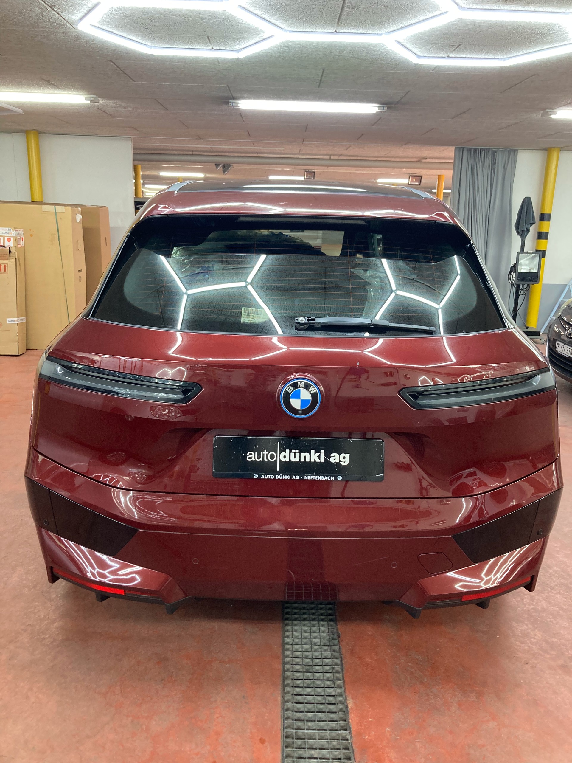 BMW iX xDrive50-image-4