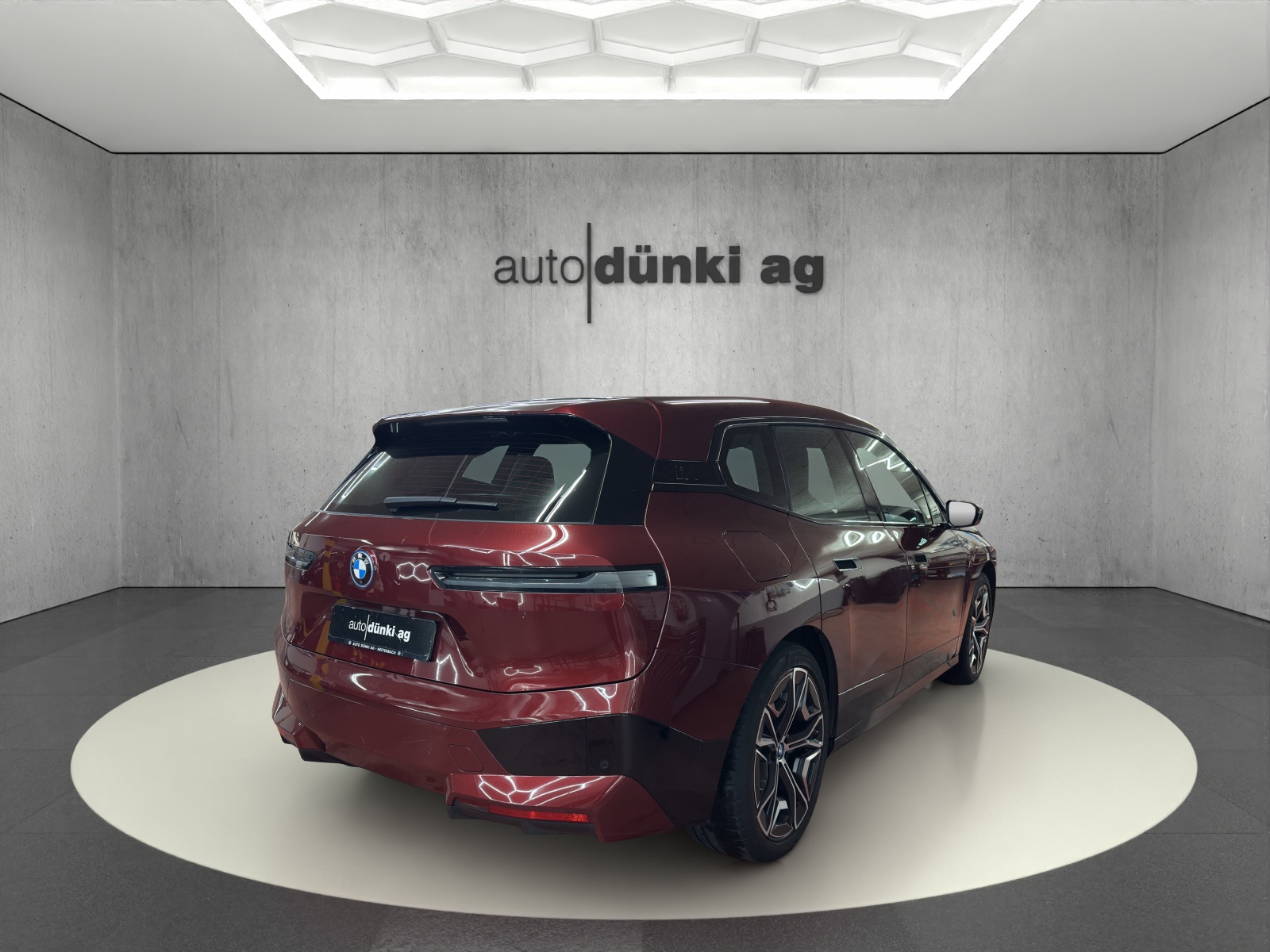 BMW iX xDrive50-showroom-element-3