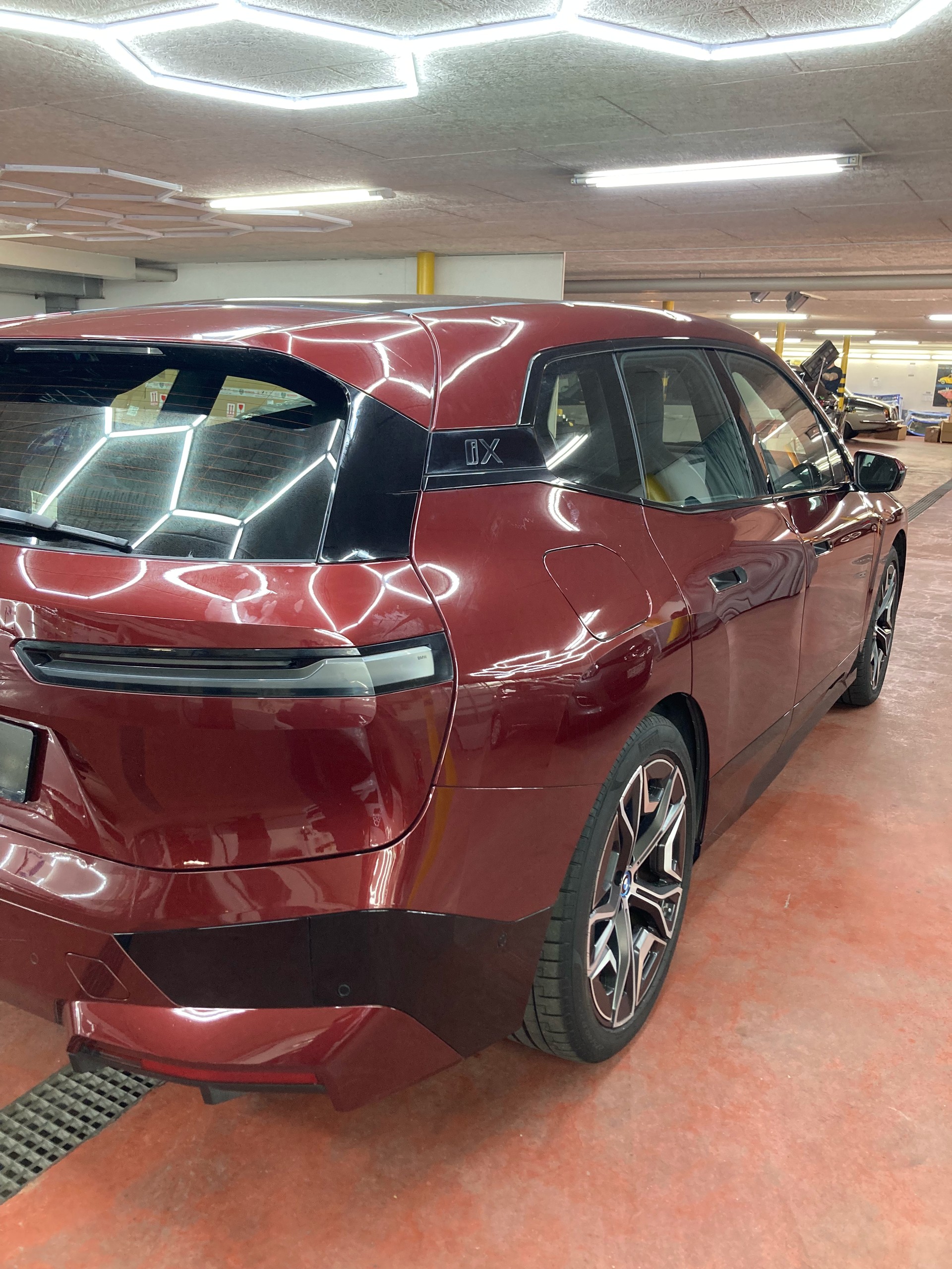 BMW iX xDrive50-image-5