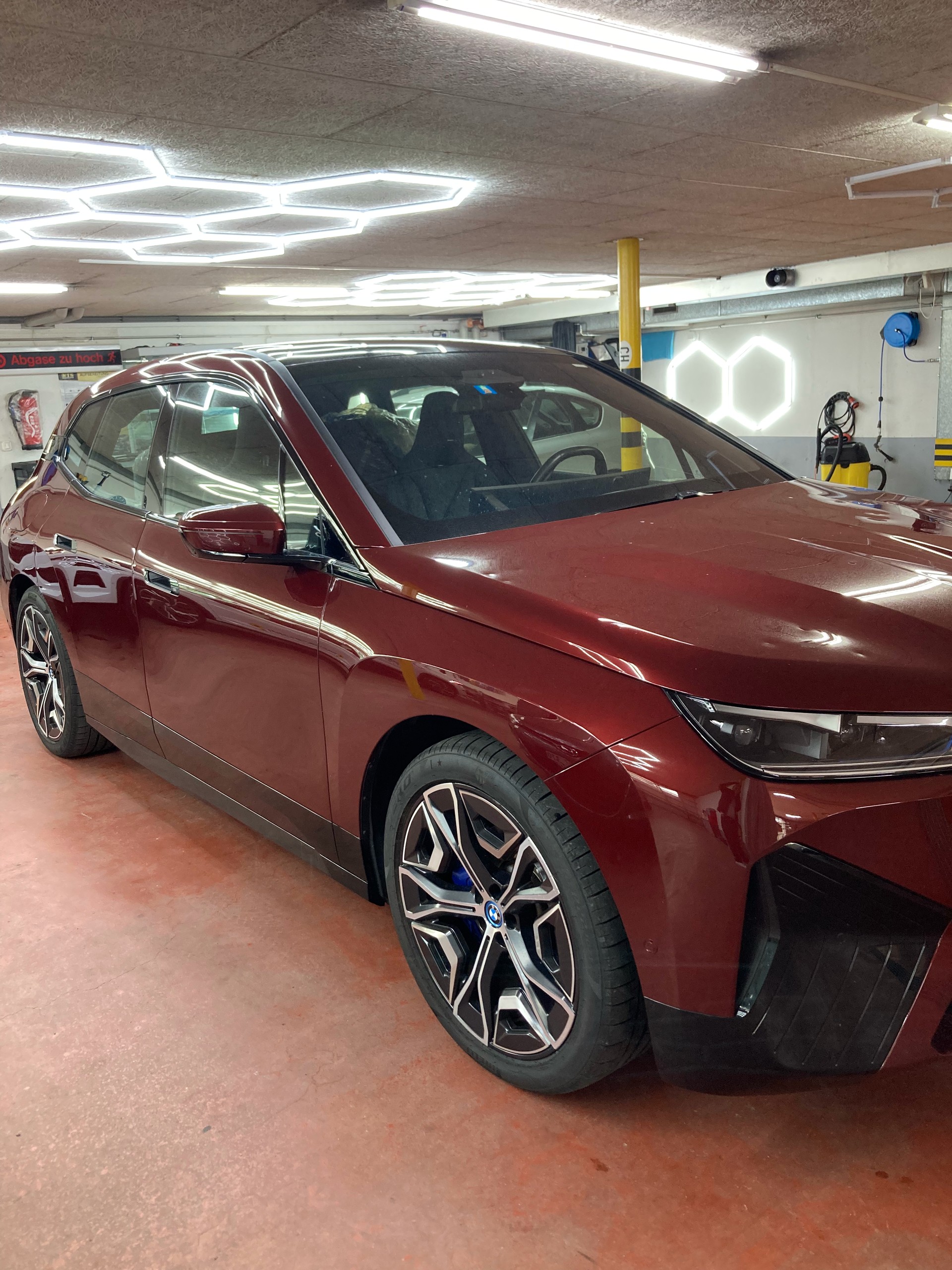 BMW iX xDrive50-image-6