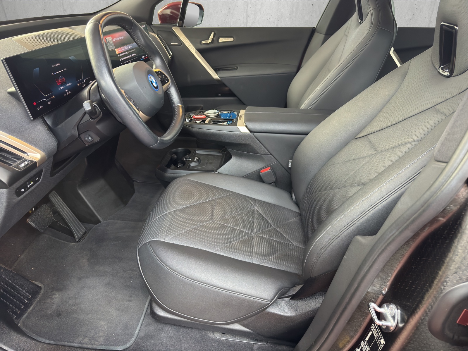 BMW iX xDrive50-image-6
