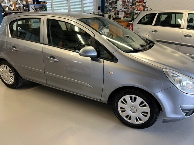 OPEL Corsa 1.4 TP Enjoy-image-3