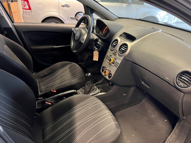 OPEL Corsa 1.4 TP Enjoy-image-12