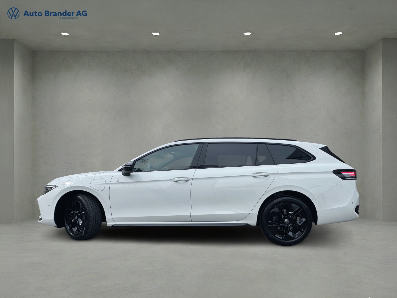 VW Passat Variant 1.5 TSI evo2 Plug-In- Hybrid R-Line DSG-showroom-element-3