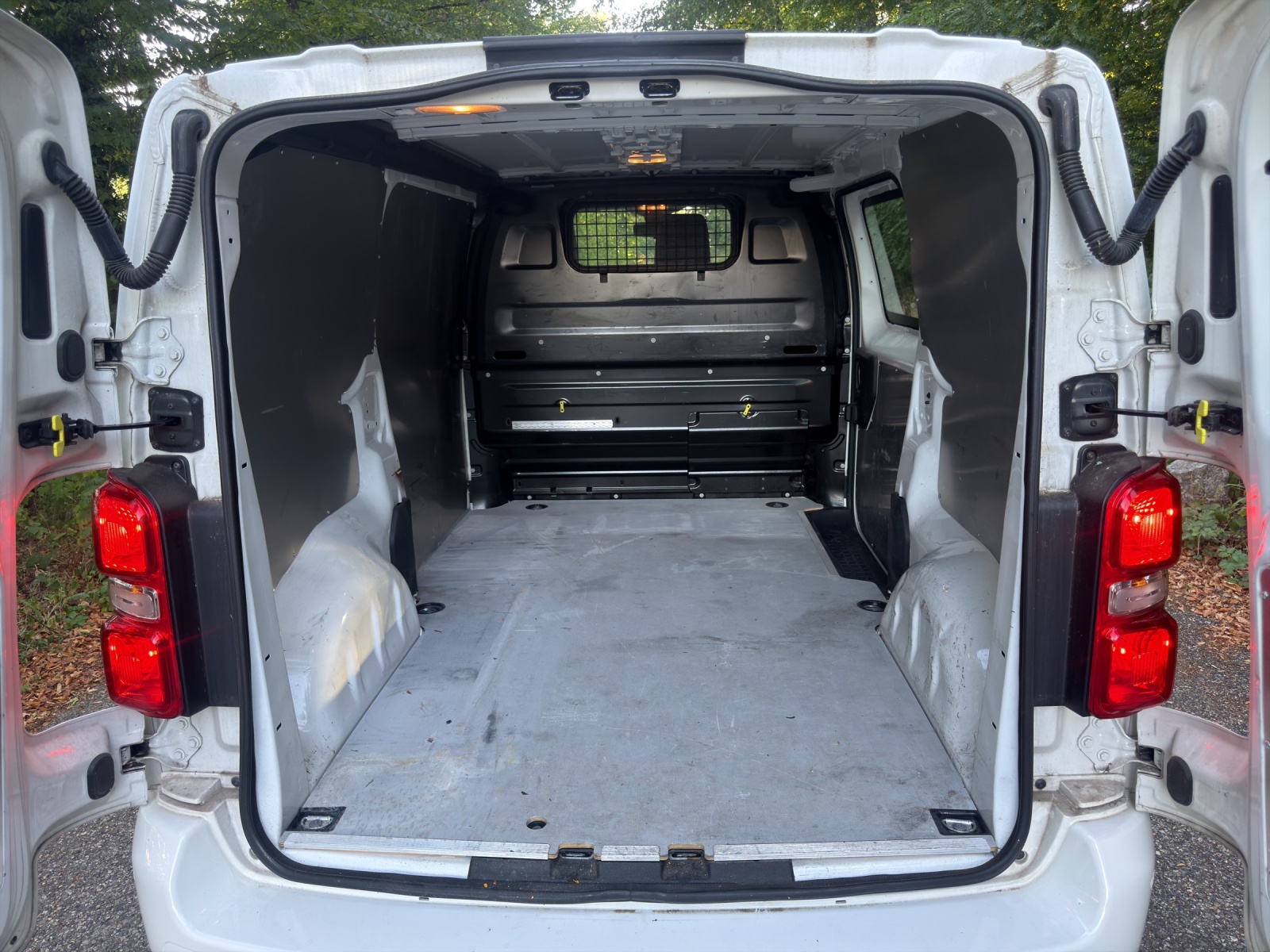 CITROEN Jumpy 2.0 BlueHDi 150 S&S M Komfort-image-13