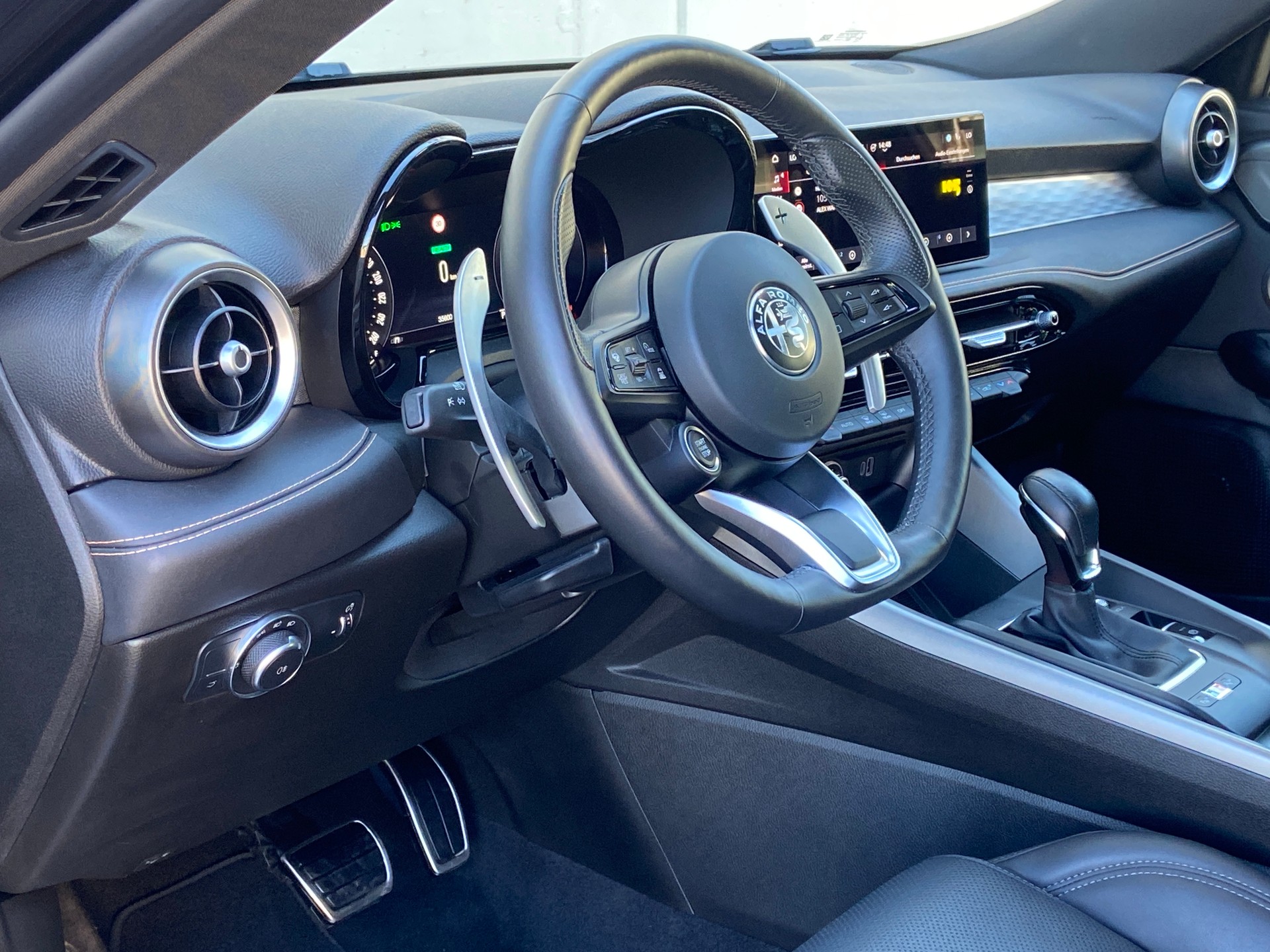 ALFA ROMEO Tonale 1.5 48V Hybrid Veloce-image-4