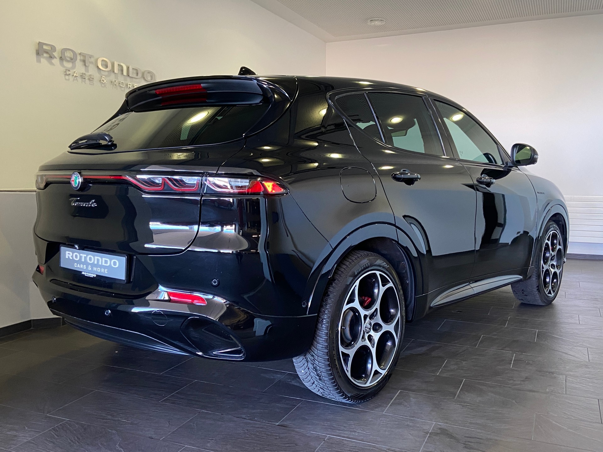 ALFA ROMEO Tonale 1.5 48V Hybrid Veloce-image-1