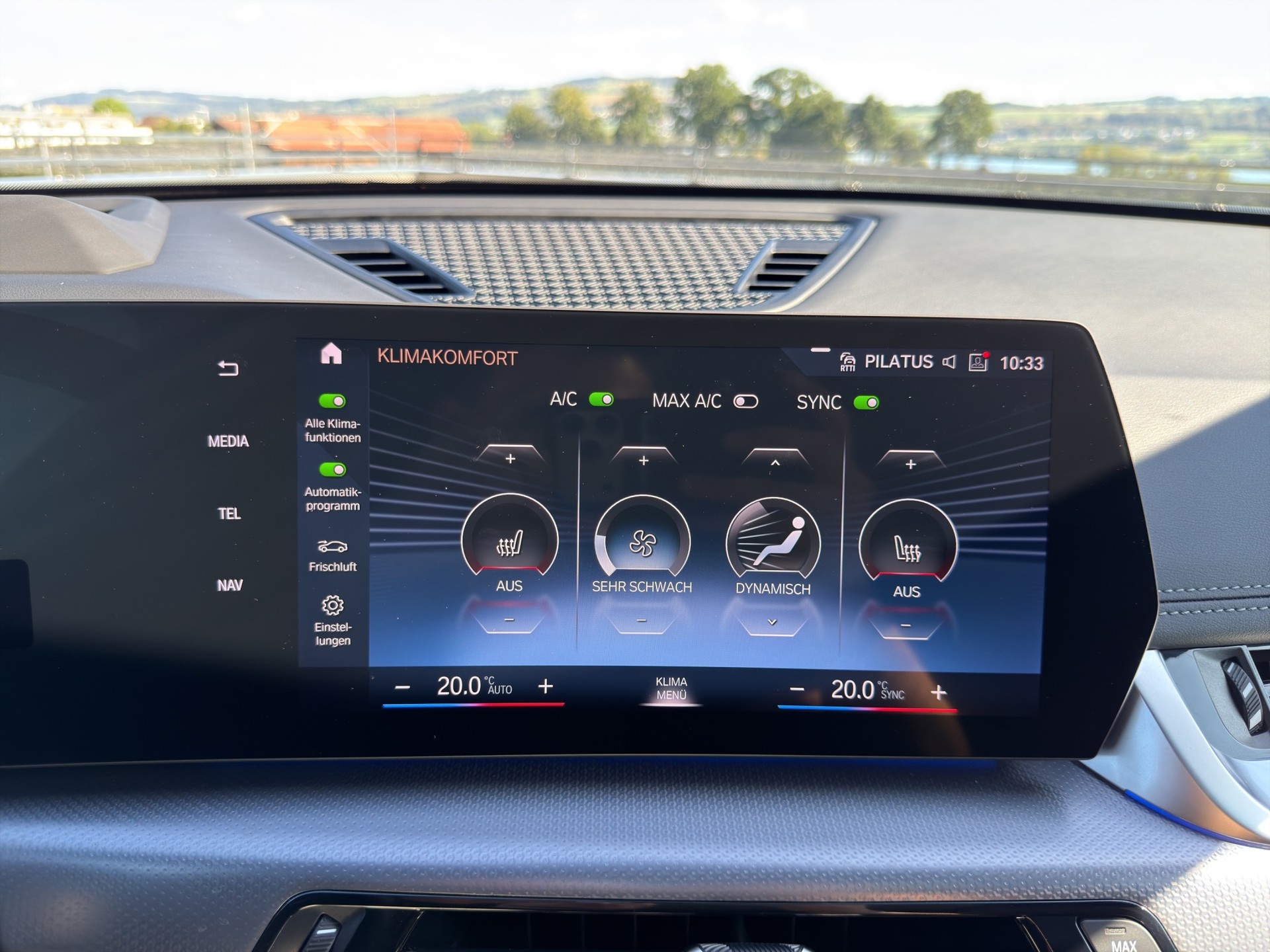 BMW iX1 xDrive 30 M Sport-image-22