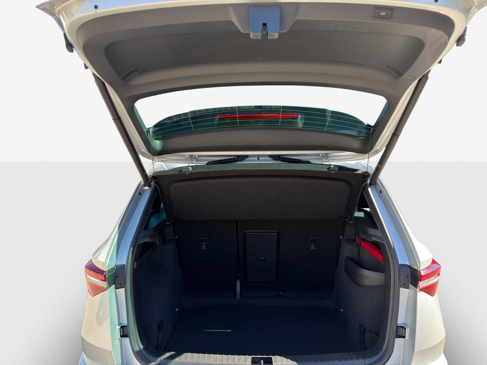 SKODA Karoq 1.5 TSI SportLine DSG-image-12
