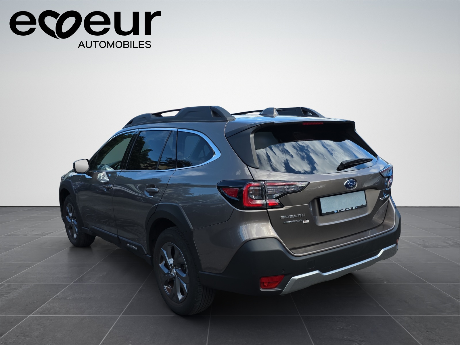 SUBARU Outback 2.5i Swiss Plus-image-3