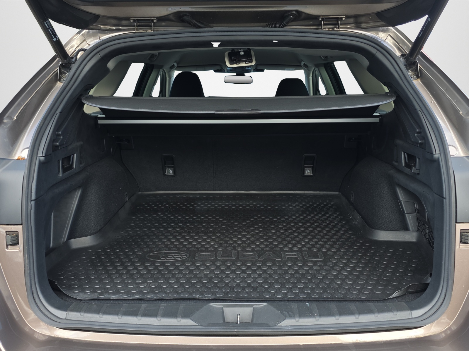 SUBARU Outback 2.5i Swiss Plus-image-11