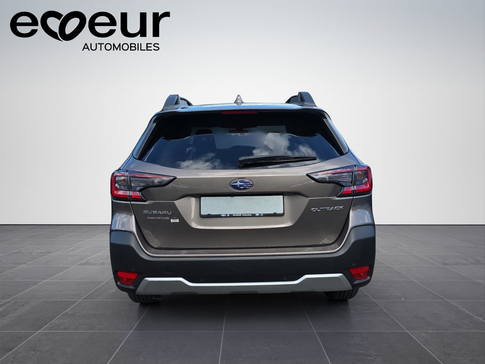 SUBARU Outback 2.5i Swiss Plus-image-4
