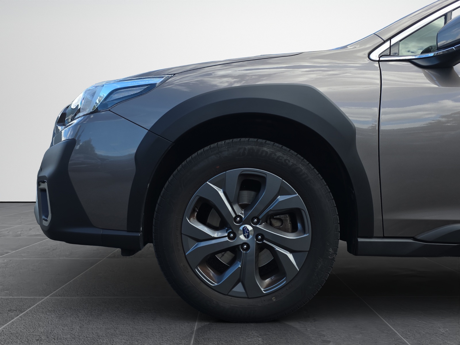 SUBARU Outback 2.5i Swiss Plus-image-12