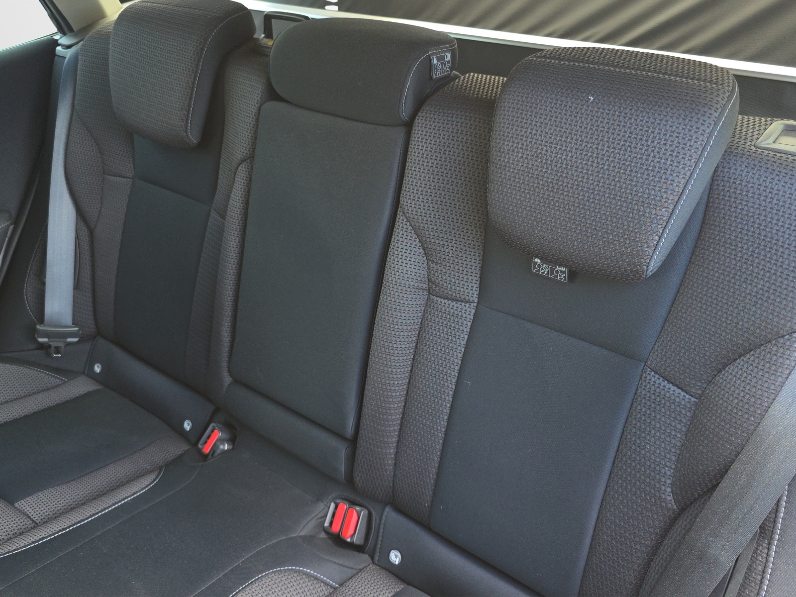 SUBARU Outback 2.5i Swiss Plus-image-10