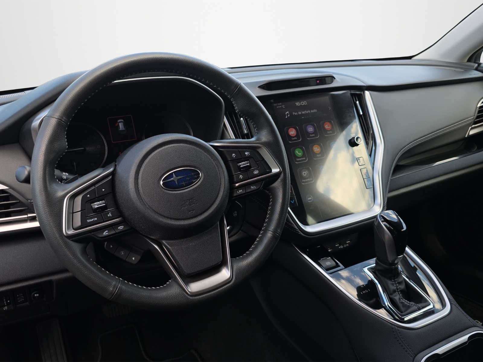 SUBARU Outback 2.5i Swiss Plus-image-9