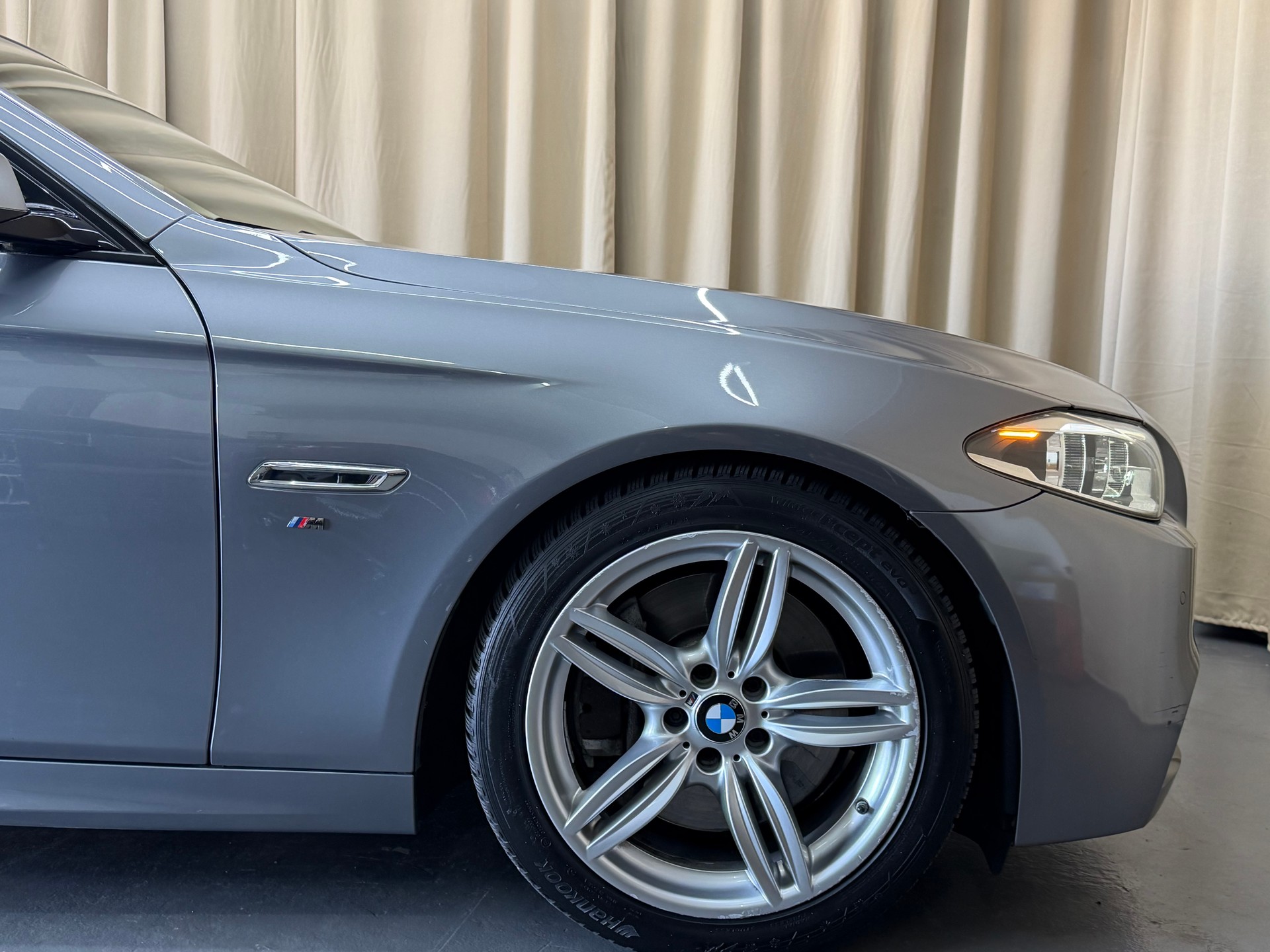 BMW M550d Touring xDrive Steptronic-image-5