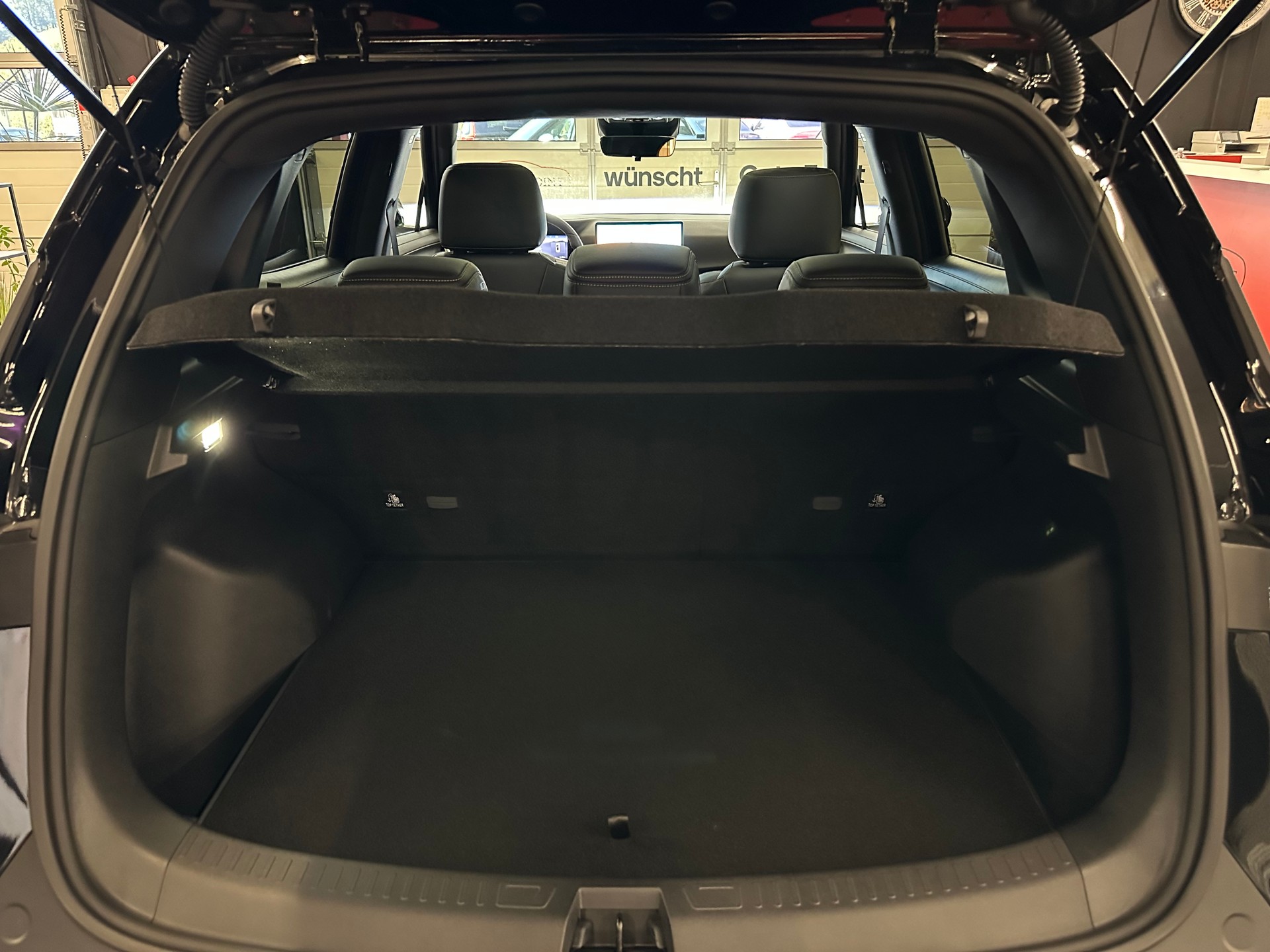 BYD Atto 2 DM-i Boost-image-15